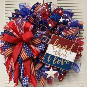 Patriotic Wreath Land that I Love